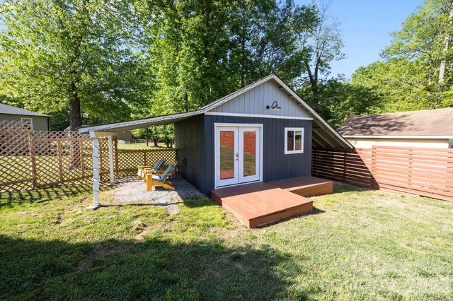 3030 Lydia Lane, Newton, NC 28658