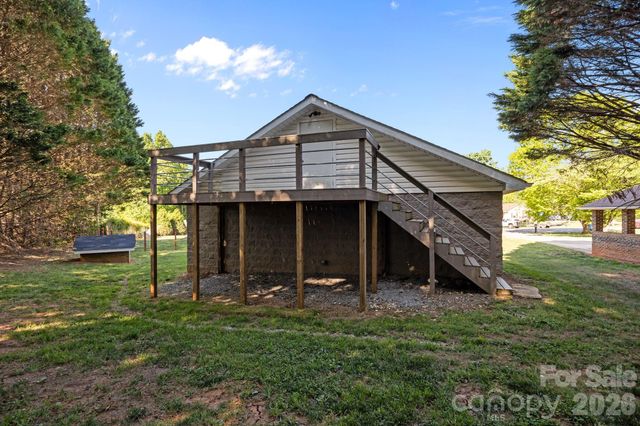 3030 Lydia Lane, Newton, NC 28658