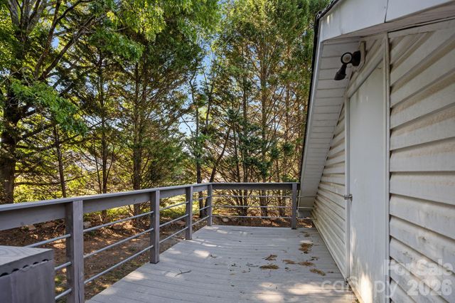 3030 Lydia Lane, Newton, NC 28658