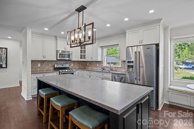 3030 Lydia Lane, Newton, NC 28658
