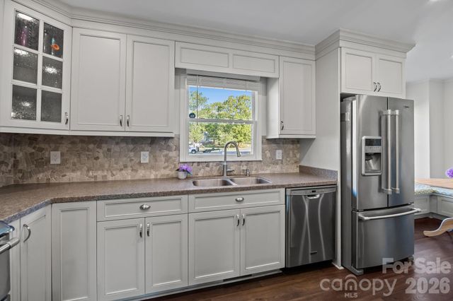 3030 Lydia Lane, Newton, NC 28658