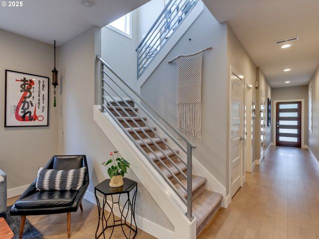 2810 N WATTS St, Portland, OR 97217