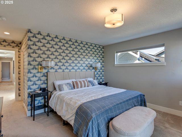 2810 N WATTS St, Portland, OR 97217