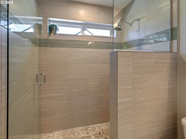 2810 N WATTS St, Portland, OR 97217