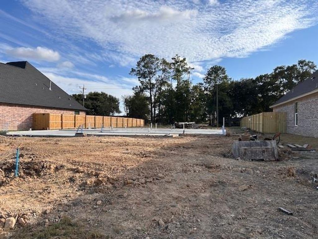 8515 Sana Drive, Beaumont, TX 77713