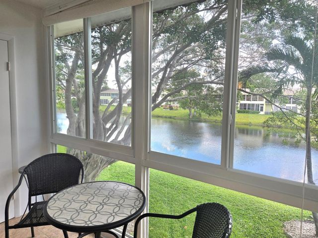 209 Oxford 100 209, West Palm Beach, FL 33417
