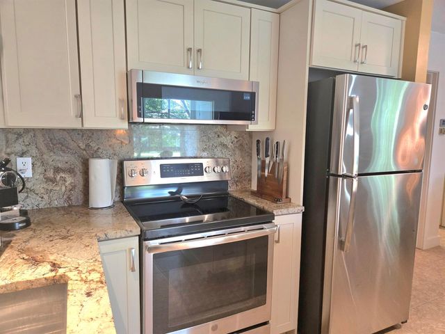 209 Oxford 100 209, West Palm Beach, FL 33417