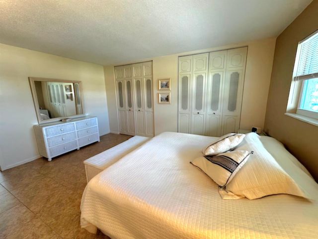 209 Oxford 100 209, West Palm Beach, FL 33417