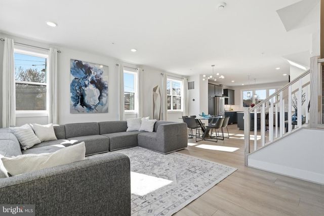 4901 EISENHOWER AVE, Alexandria, VA 22304