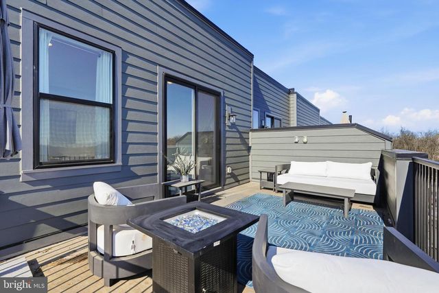 4901 EISENHOWER AVE, Alexandria, VA 22304