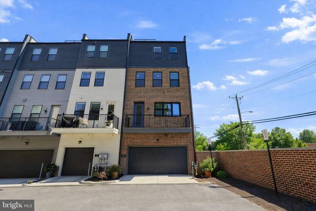 4901 EISENHOWER AVE, Alexandria, VA 22304