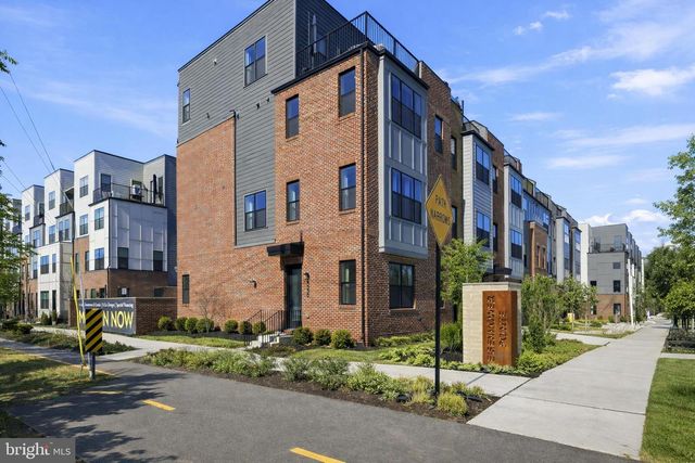 4901 EISENHOWER AVE, Alexandria, VA 22304