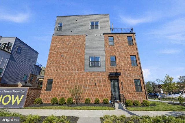 4901 EISENHOWER AVE, Alexandria, VA 22304