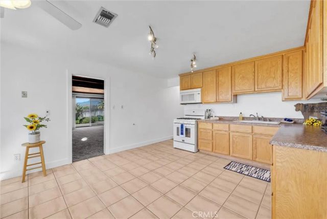2100 Ogden, San Bernardino, CA 92407