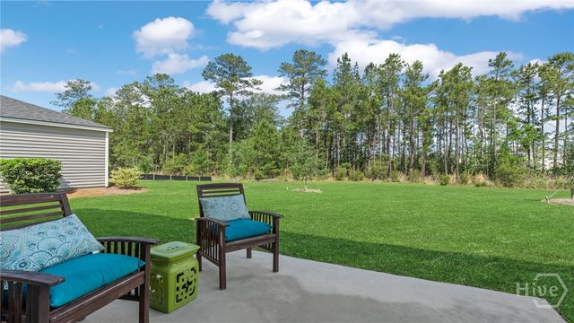1069 Bergamot Road, Bloomingdale, GA 31302