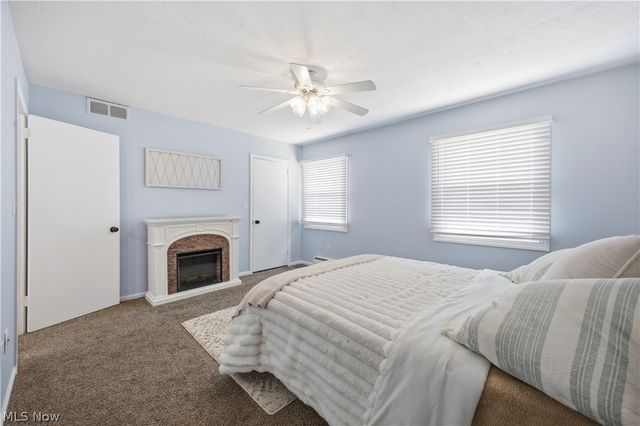7 Meadowlawn Drive 20, Mentor, OH 44060