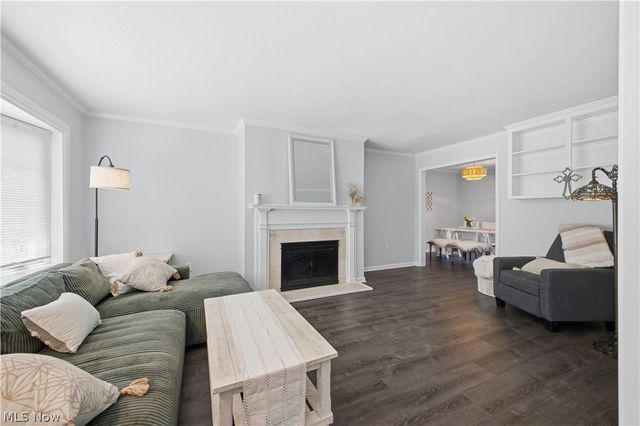 7 Meadowlawn Drive 20, Mentor, OH 44060