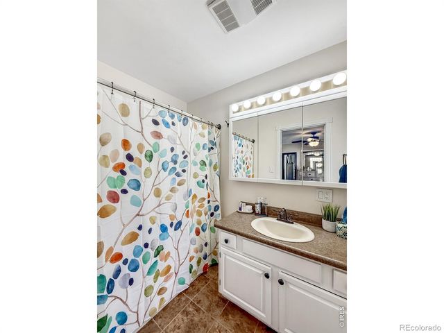 133 S Morlan Avenue, Holyoke, CO 80734