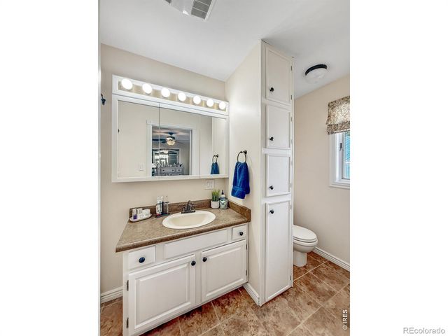 133 S Morlan Avenue, Holyoke, CO 80734