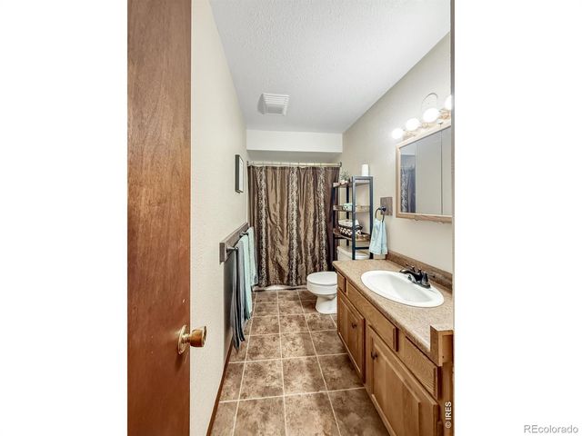 133 S Morlan Avenue, Holyoke, CO 80734