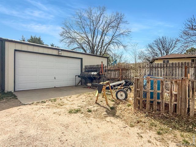 133 S Morlan Avenue, Holyoke, CO 80734