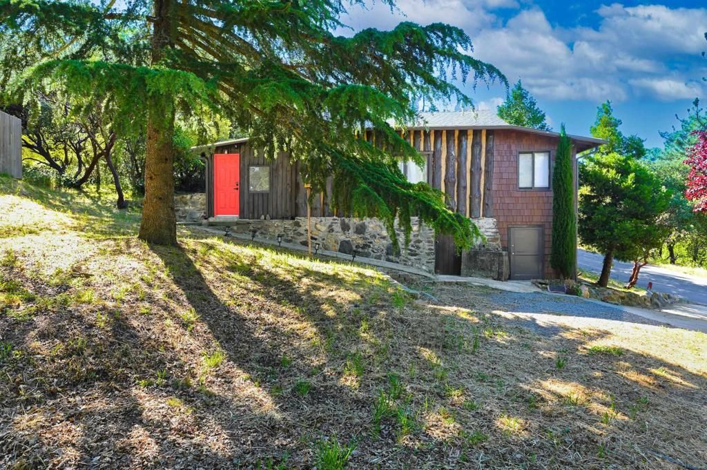 Image 1 of property listing at 2727 Lakeview Dr, Julian, CA 92036