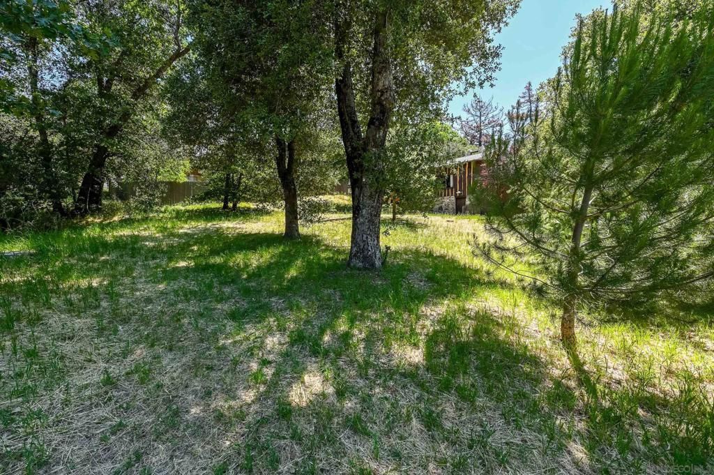Image 27 of property listing at 2727 Lakeview Dr, Julian, CA 92036