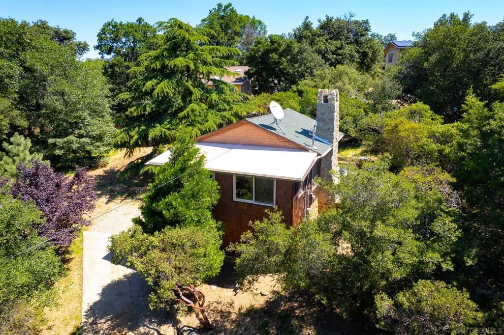 Image 28 of property listing at 2727 Lakeview Dr, Julian, CA 92036