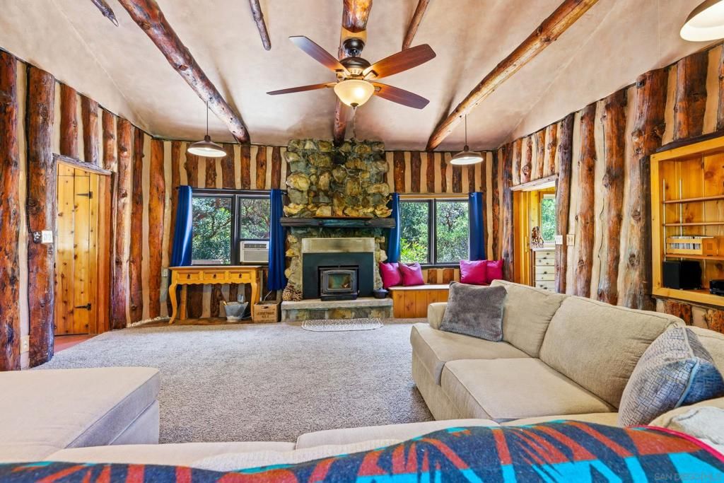 Image 3 of property listing at 2727 Lakeview Dr, Julian, CA 92036