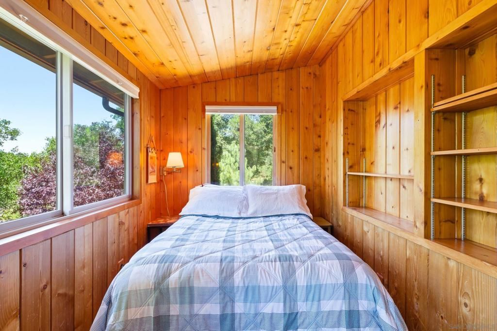 Image 4 of property listing at 2727 Lakeview Dr, Julian, CA 92036
