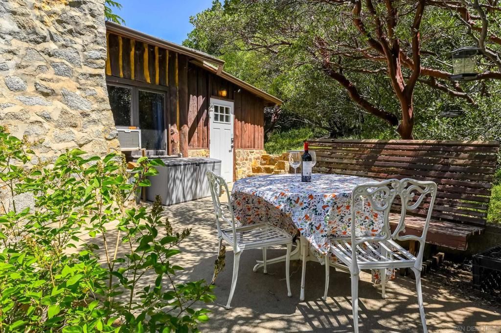 Image 5 of property listing at 2727 Lakeview Dr, Julian, CA 92036