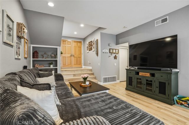 4771 Justin Court, Moorpark, CA 93021