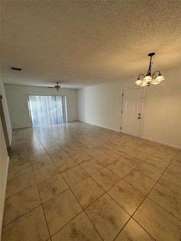 3331 NW 101st Avenue 3331, Coral Springs, FL 33065
