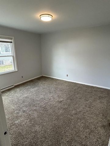 160 S HICKORY STREET, Fond Du Lac, WI 54935