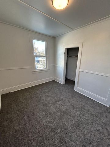 160 S HICKORY STREET, Fond Du Lac, WI 54935