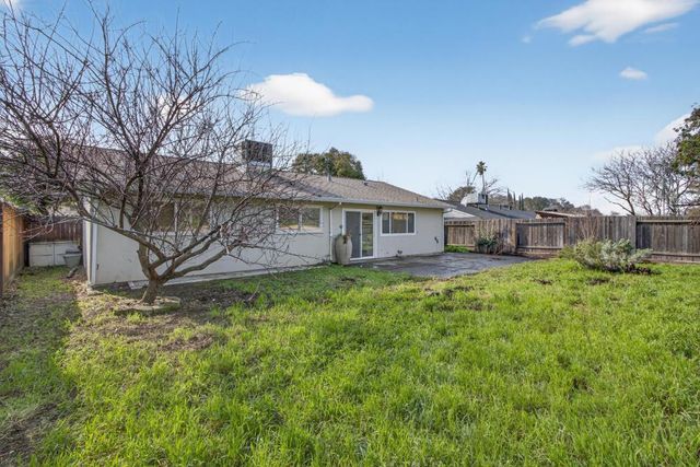 7013 Brayton Ave, Citrus Heights, CA 95621