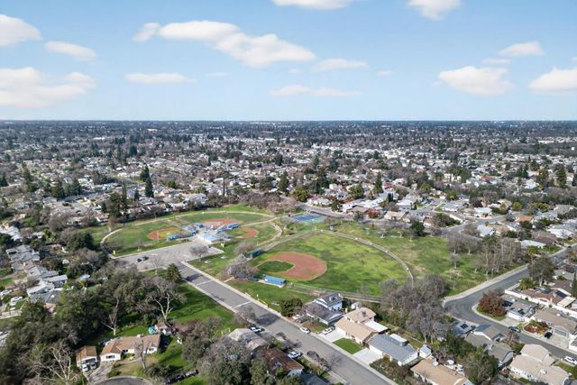 7013 Brayton Ave, Citrus Heights, CA 95621