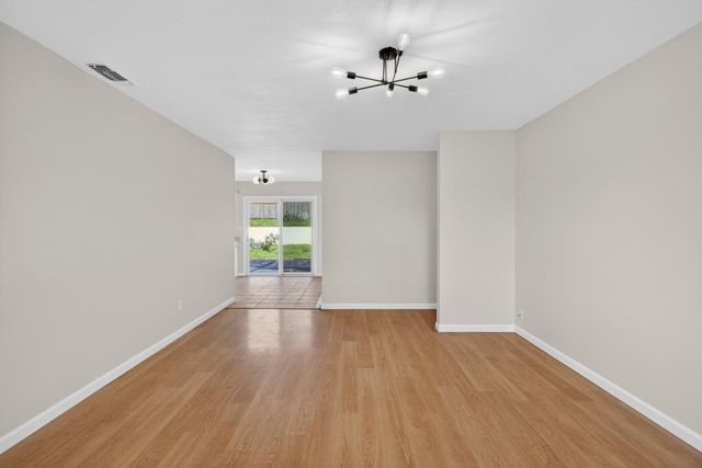 7013 Brayton Ave, Citrus Heights, CA 95621