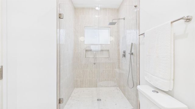 606 Skyland Terrace Way, Houston, TX 77009