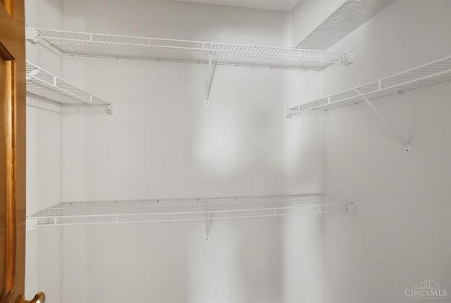 1185 Bonniebrook Drive, Miamisburg, OH 45342