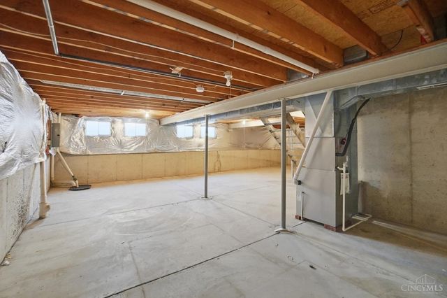 1185 Bonniebrook Drive, Miamisburg, OH 45342