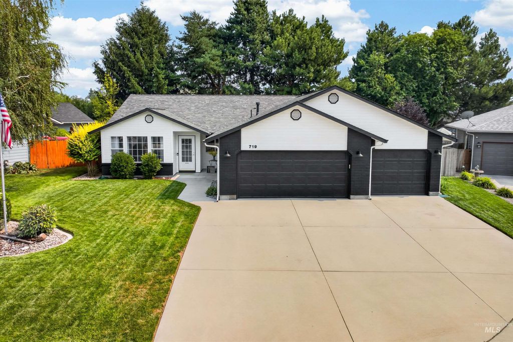719 W Roberts Avenue, Nampa, ID 83651 photo 3