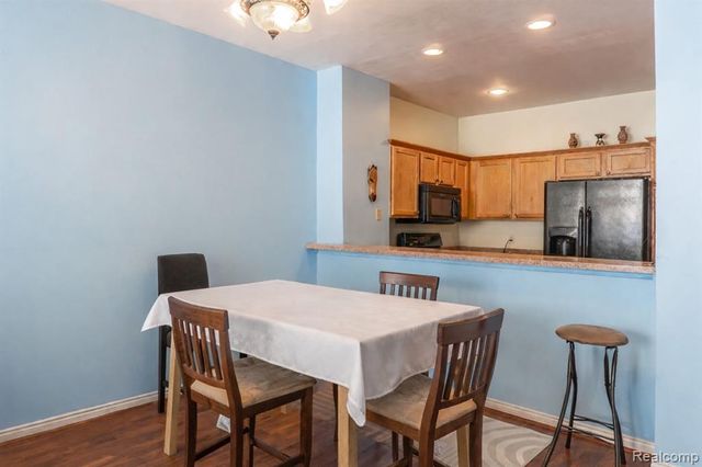 13207 St Ervin Avenue 26, Detroit, MI 48215
