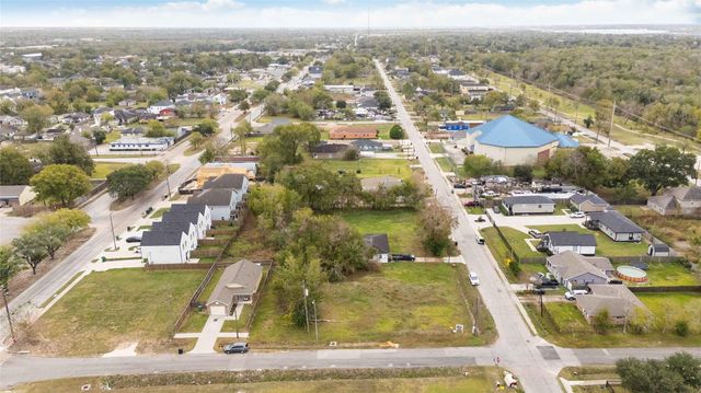 3726 Davenport Avenue, Houston, TX 77051