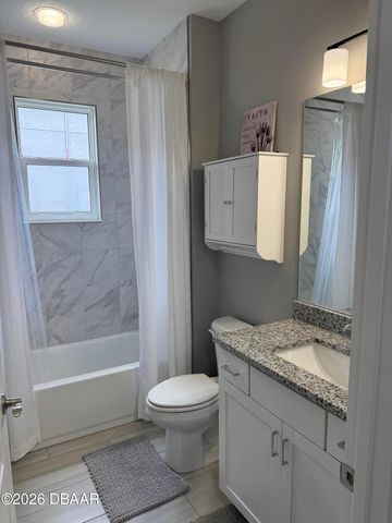 173 Old Moss Circle, Deland, FL 32724