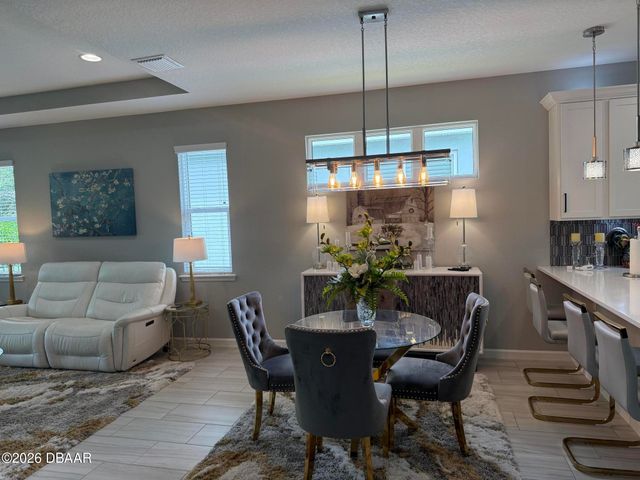 173 Old Moss Circle, Deland, FL 32724