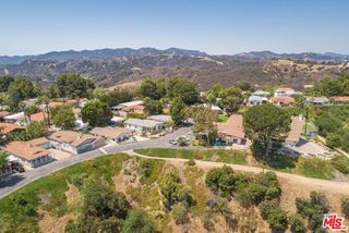 163 Apache, Topanga (los Angeles), CA 90290