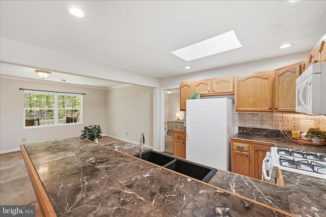 1988 CHESTNUT HILL RD, Mohnton, PA 19540