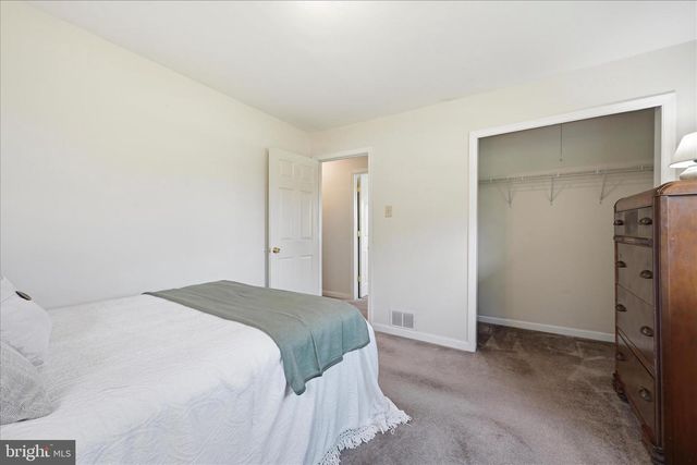 1988 CHESTNUT HILL RD, Mohnton, PA 19540