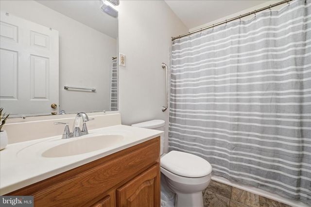 1988 CHESTNUT HILL RD, Mohnton, PA 19540